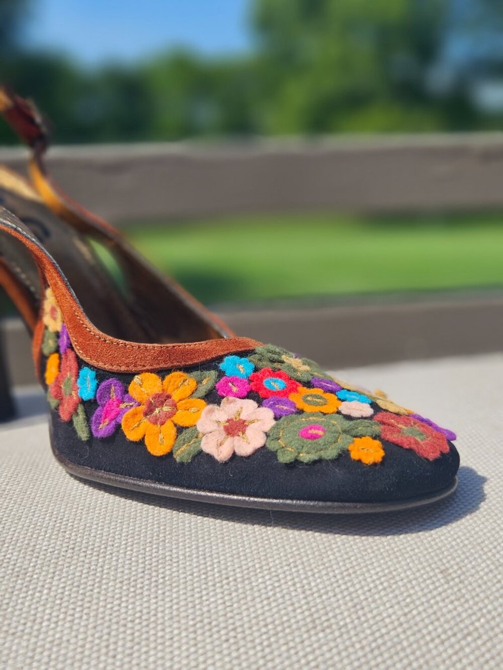 Dolce & Gabbana Multicolor Floral Applique Slingback W Suede T-Strap Heel, 8 - Picture 5 of 10
